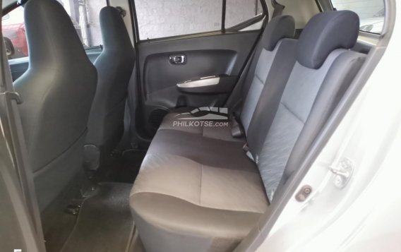 2016 Toyota Wigo  1.0 G AT in Las Piñas, Metro Manila-3