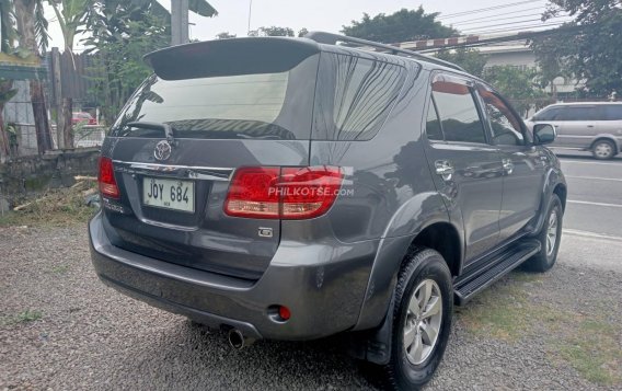 2007 Toyota Fortuner 2.4 G Gasoline 4x2 AT in Lemery, Batangas-4
