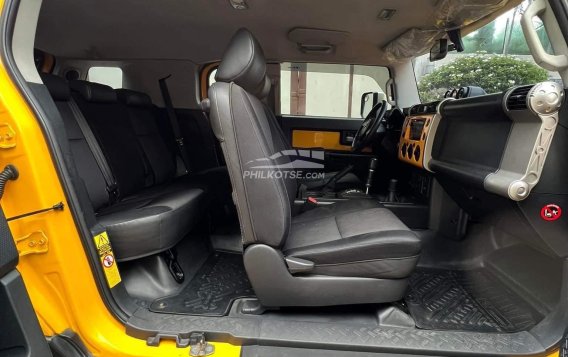 2017 Toyota FJ Cruiser  4.0L V6 in Manila, Metro Manila-8