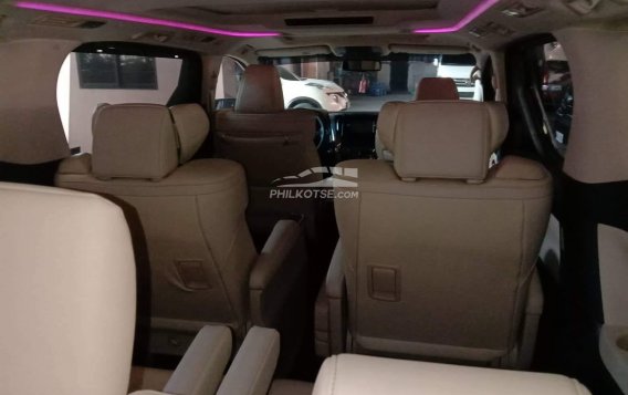 2016 Toyota Alphard  3.5 Gas AT in Pasig, Metro Manila-11