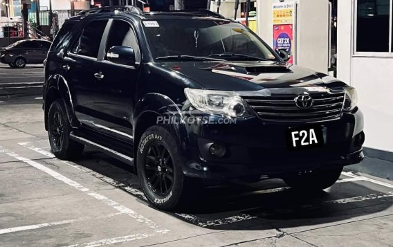 2015 Toyota Fortuner  2.4 V Diesel 4x2 AT in Manila, Metro Manila-20