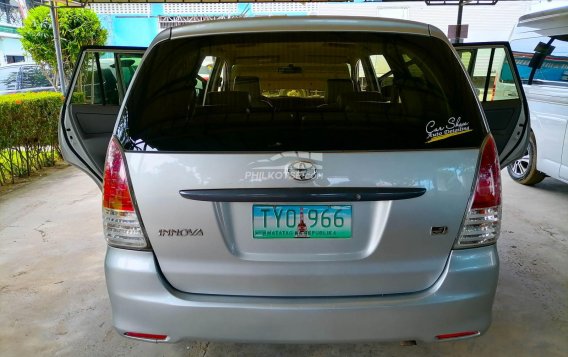 2011 Toyota Innova  2.0 J Gas MT in Lapu-Lapu, Cebu-5