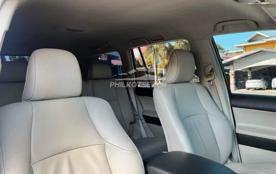 2013 Toyota Land Cruiser Prado 4.0 4x4 AT (Gasoline) in Manila, Metro Manila-9