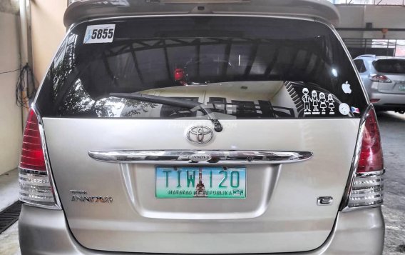 2011 Toyota Innova  2.8 E Diesel AT in Lemery, Batangas-17