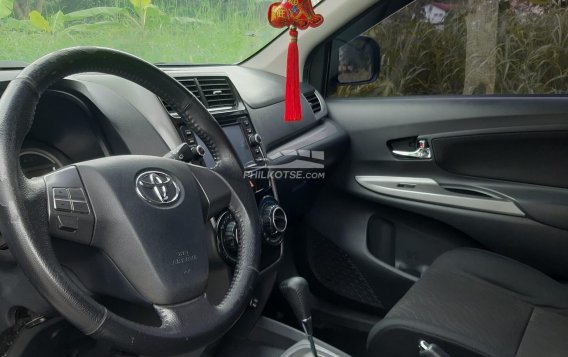 2018 Toyota Avanza  1.5 Veloz AT in Las Piñas, Metro Manila-3