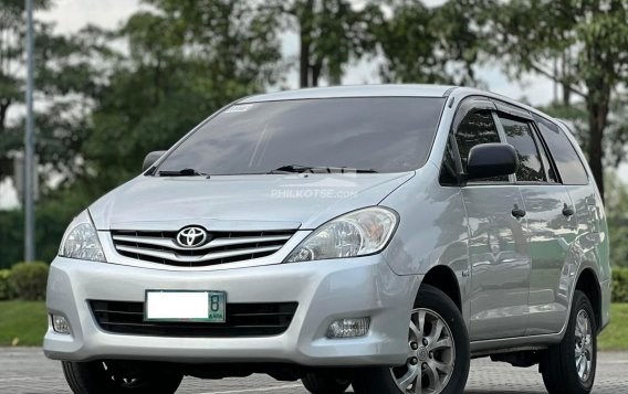 2011 Toyota Innova in Makati, Metro Manila-16