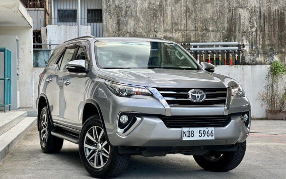 Purple Toyota Fortuner 2016 for sale in Quezon City-2