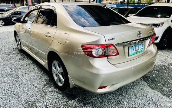 2011 Toyota Altis in Las Piñas, Metro Manila-4