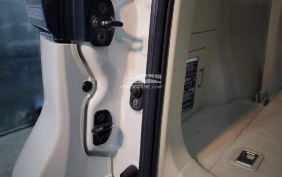 2019 Toyota Land Cruiser Prado 4.0 4x4 AT (Gasoline) in Caloocan, Metro Manila-21