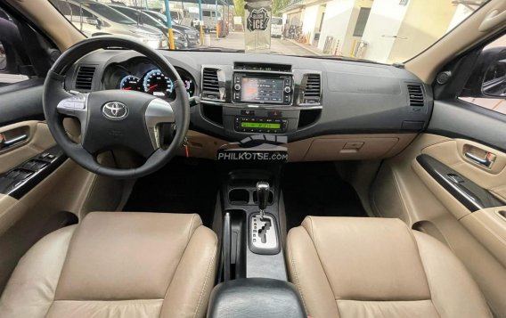 2014 Toyota Fortuner  2.4 V Diesel 4x2 AT in Quezon City, Metro Manila-16
