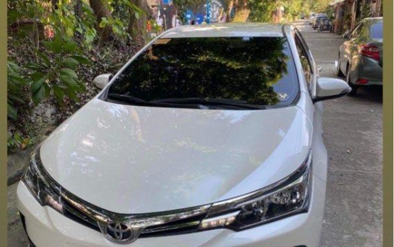 Pearl White Toyota Corolla altis 2018 for sale in Manila