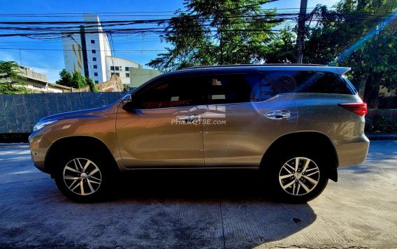 2018 Toyota Fortuner  2.4 V Diesel 4x2 AT in Pasay, Metro Manila-5