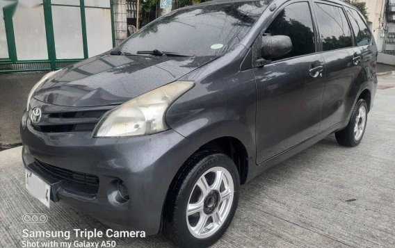 Sell Purple 2015 Toyota Avanza in Quezon City-1