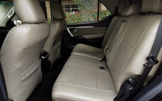 Sell Purple 2017 Toyota Fortuner in Manila-8