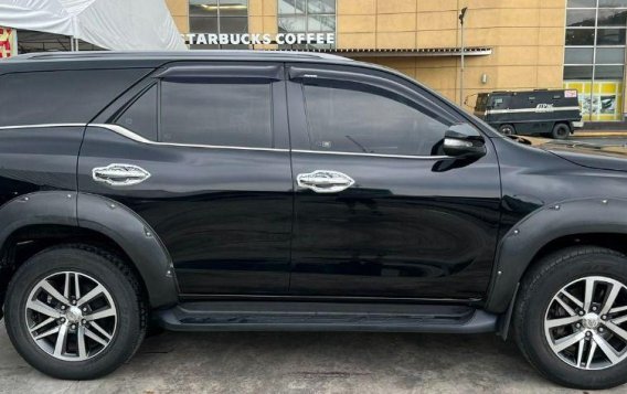 Purple Toyota Fortuner 2016 for sale in Manila-9