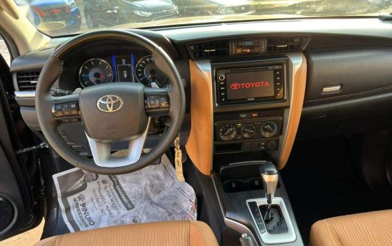 Selling Purple Toyota Fortuner 2017 in Manila-8