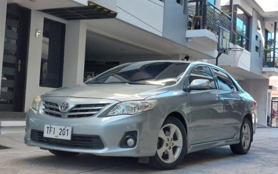 Sell Purple 2012 Toyota Altis in Quezon City-3