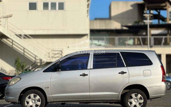 2007 Toyota Innova in Makati, Metro Manila-11