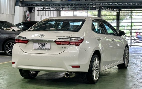 2019 Toyota Corolla Altis  1.6 V CVT in Marikina, Metro Manila-14