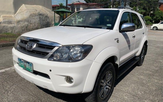 Purple Toyota Fortuner 2007 for sale in Quezon City-1