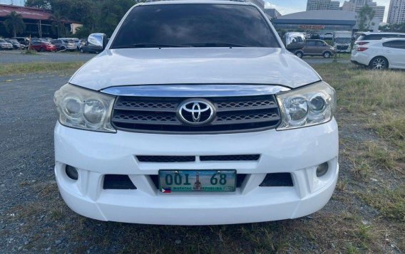 Purple Toyota Fortuner 2009 for sale in Pasig-1