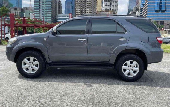 Sell Purple 2010 Toyota Fortuner in Pasig-3
