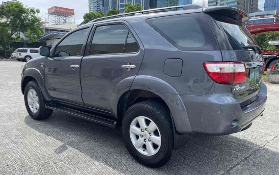 Sell Purple 2010 Toyota Fortuner in Pasig-7