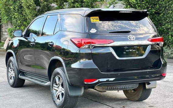 Selling Purple Toyota Fortuner 2019 in Manila-3