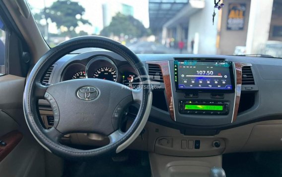 2009 Toyota Fortuner in Makati, Metro Manila-5