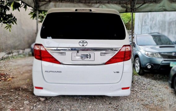 Pearl White Toyota Alphard 2014 for sale in Bacoor-1