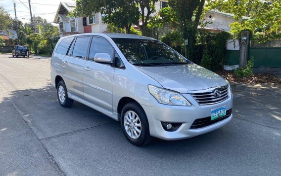 Purple Toyota Innova 2012 for sale in Quezon City