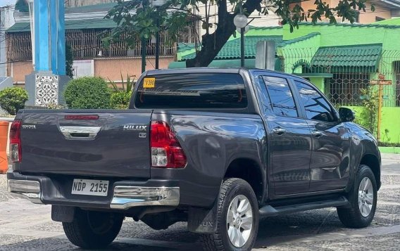 Purple Toyota Hilux 2019 for sale in Manila-5