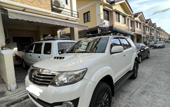 Selling Pearl White Toyota Fortuner 2015 in Pateros-1