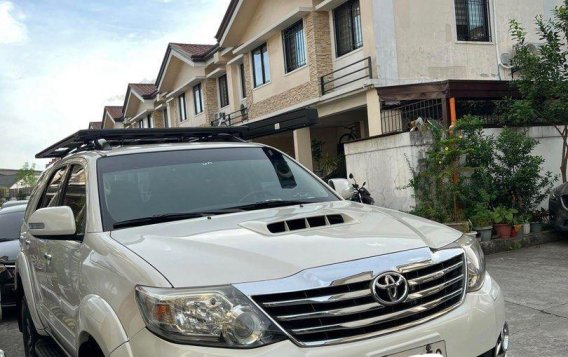 Selling Pearl White Toyota Fortuner 2015 in Pateros-2