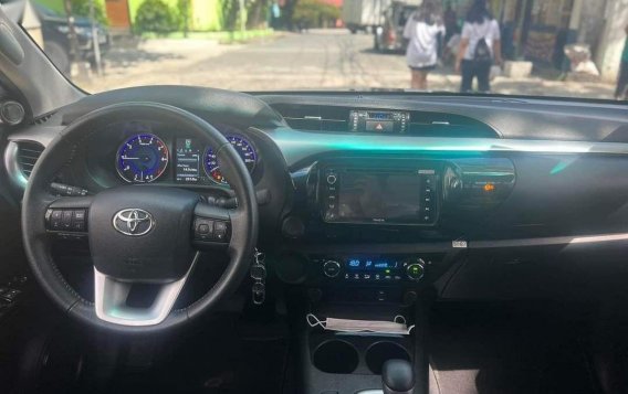Purple Toyota Hilux 2019 for sale in Manila-9