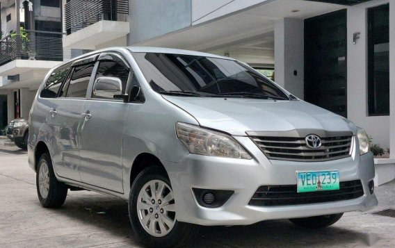 Purple Toyota Innova 2013 for sale in Quezon City