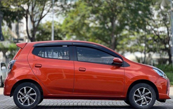 Selling Orange Toyota Wigo 2021 in Makati-8