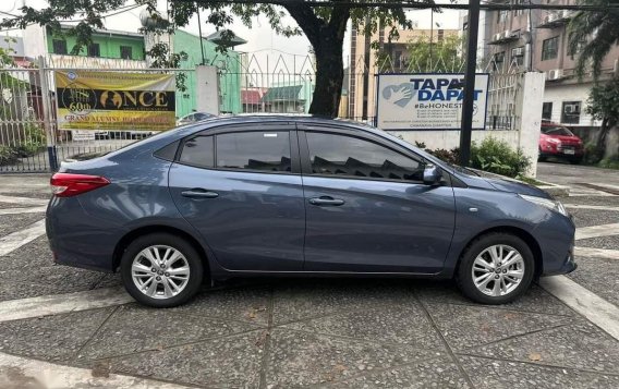 Selling Purple Toyota Vios 2021 in Manila-6