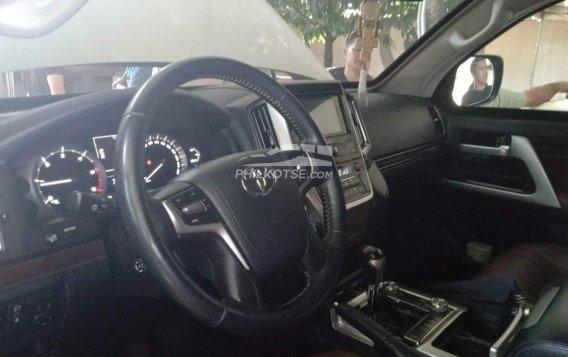 2018 Toyota Land Cruiser Premium 4.5 4x4 White Pearl AT in Manila, Metro Manila-9