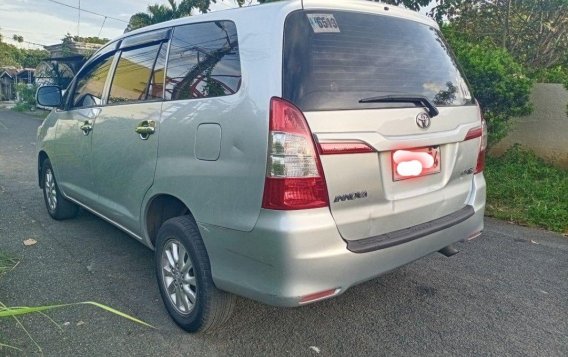Selling Purple Toyota Innova 2016 in Quezon City-6