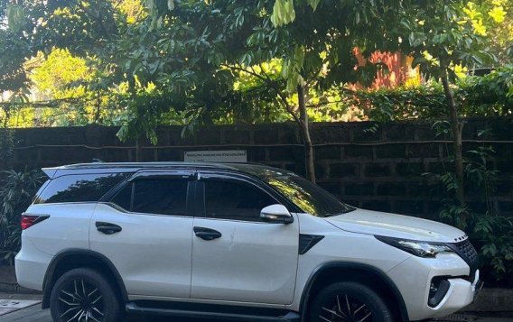 Sell Pearl White 2016 Toyota Fortuner in Cainta-4