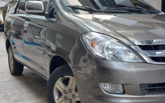 Purple Toyota Innova 2007 for sale in Manual-8