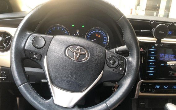 Sell Purple 2018 Toyota Corolla altis in Pasig-9