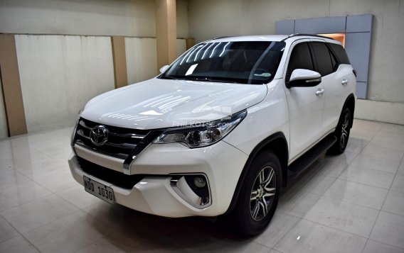 2017 Toyota Fortuner  2.4 G Diesel 4x2 MT in Lemery, Batangas-24