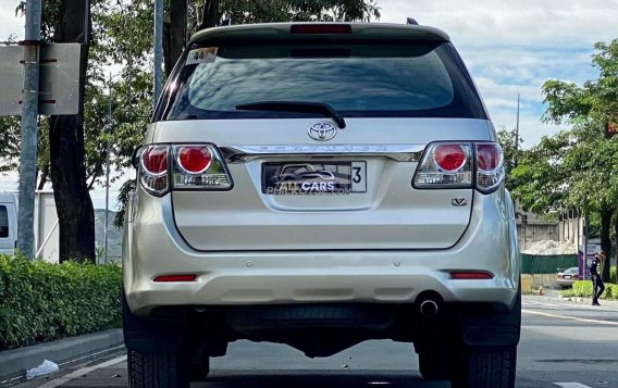 2014 Toyota Fortuner in Makati, Metro Manila-15