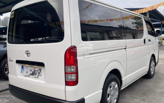 2017 Toyota Hiace  Commuter 3.0 M/T in Quezon City, Metro Manila-10