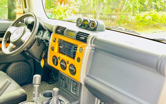 2018 Toyota FJ Cruiser  4.0L V6 in Manila, Metro Manila-6