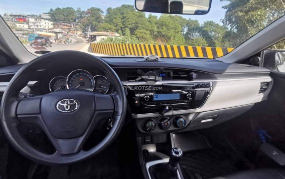 2015 Toyota Corolla Altis  1.6 E MT in Baguio, Benguet-7