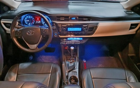 2015 Toyota Corolla Altis in Quezon City, Metro Manila-9