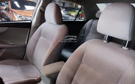 2010 Toyota Corolla Altis in Quezon City, Metro Manila-7